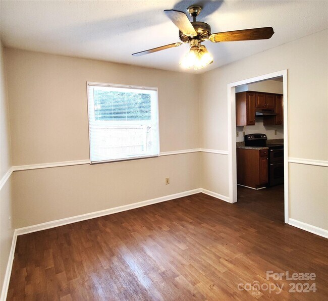 Building Photo - 7901 Lake House Ln