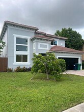 Building Photo - 15661 SW 177th Terrace