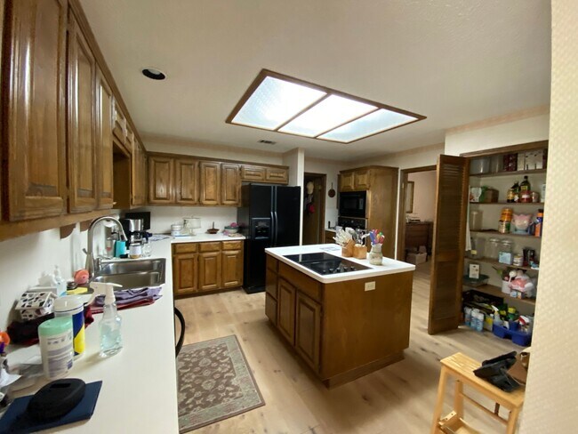 Foto del edificio - 5943 Cape Coral Dr