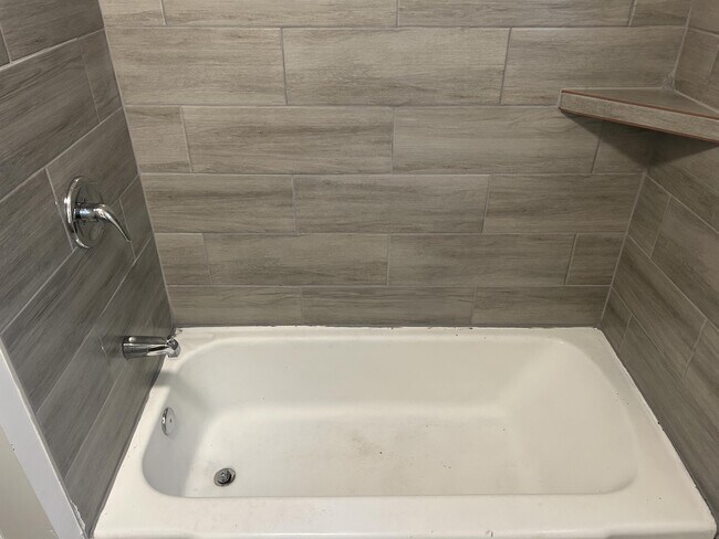 Foto del edificio - 2936 42nd Ave N