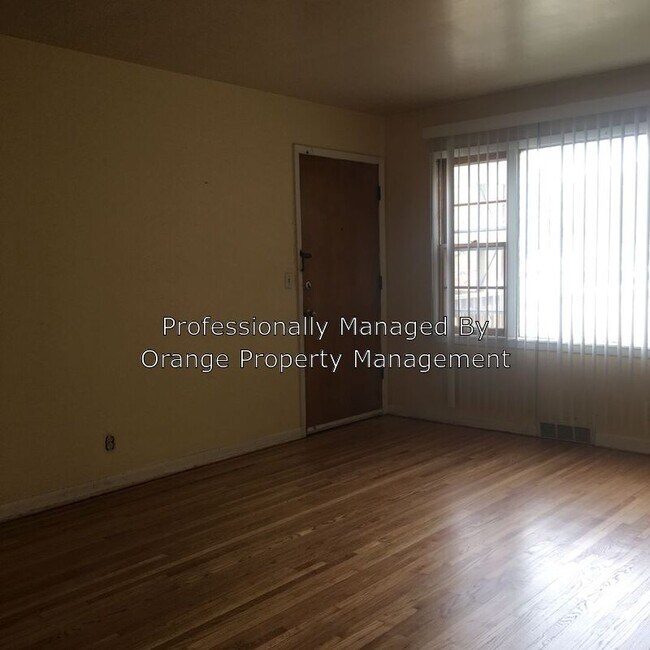 Building Photo - 4815 Ames Ave