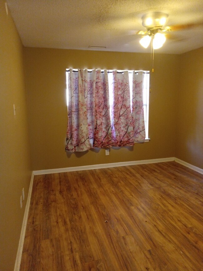 Foto del edificio - Pirate Cove Apartments 31-36