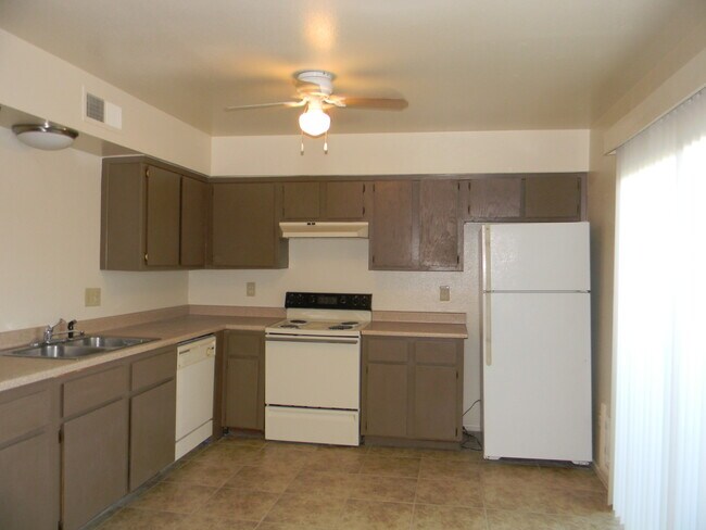 Foto del edificio - 13230 North 21st Pl