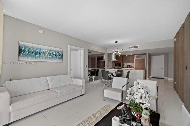 Foto del edificio - 495 Brickell Ave