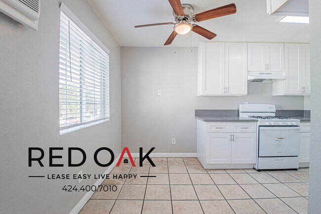 Foto del edificio - 16778 Barbee St