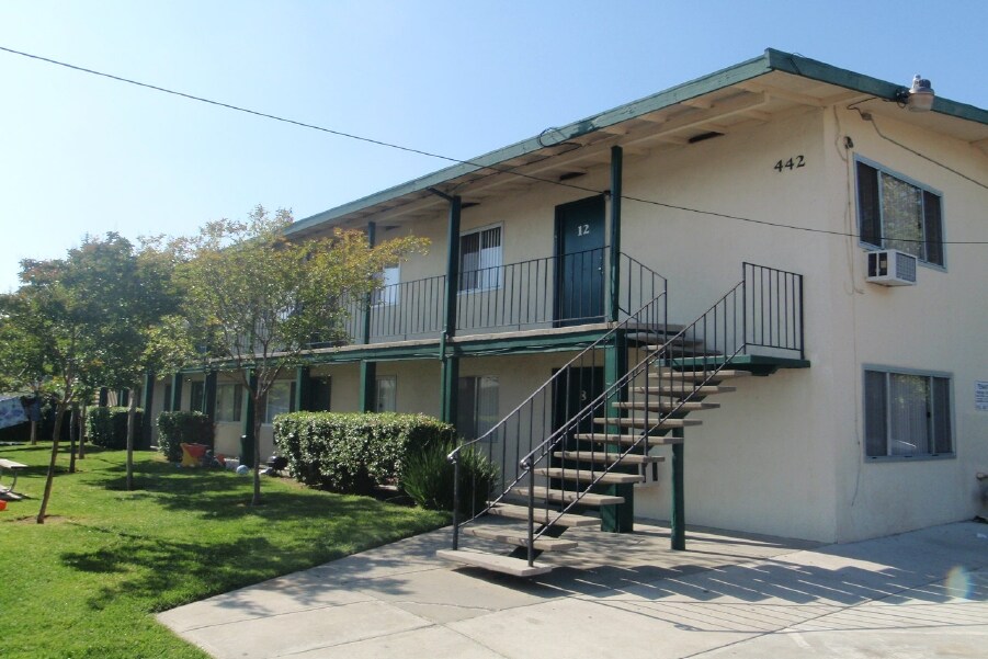 Primary Photo - 442 San Marco St