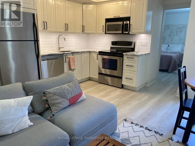 Photo du bâtiment - 9 Hazelwood Ave