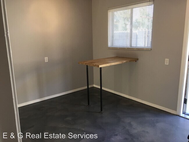Foto del edificio - 3427 N 12th Pl