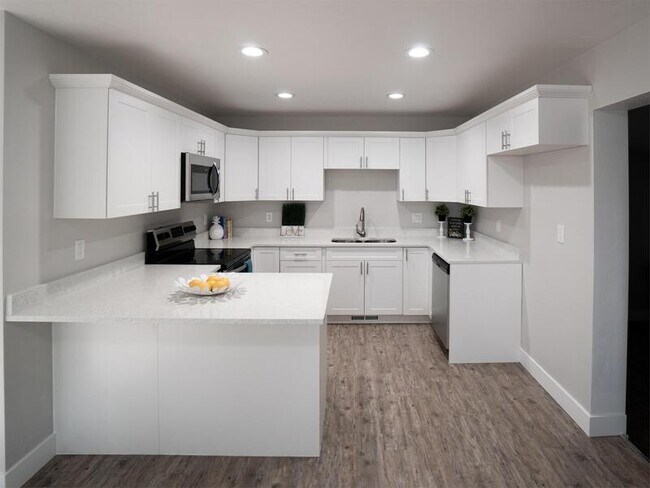 Building Photo - 1170 Buccaneer Dr