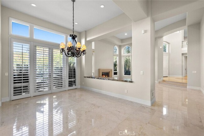 Building Photo - 1 Stone Pine Dr