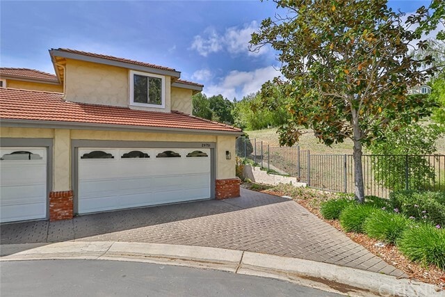 Building Photo - 29751 Strawberry Hill Dr