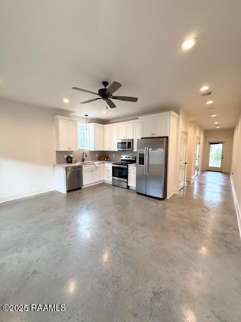 Foto del edificio - 513 Highland Park Ln