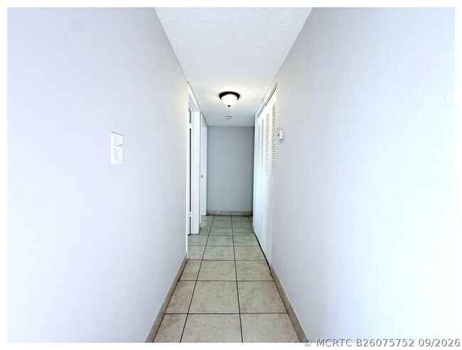 Building Photo - 1127 Lake Terry Dr