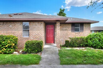 Building Photo - 2132 Cabernet Ct