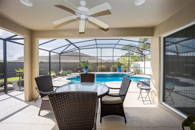 Foto del edificio - 2262 Montbrook Pl