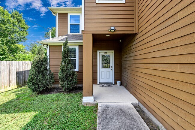 Foto del edificio - 4617 White Rock St