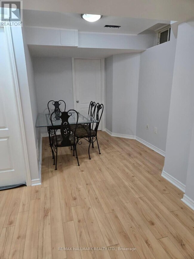 Photo du bâtiment - 2 Lady Loretta Ln