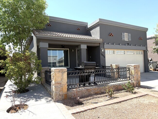Foto del edificio - 3856 Loma Cortez Dr