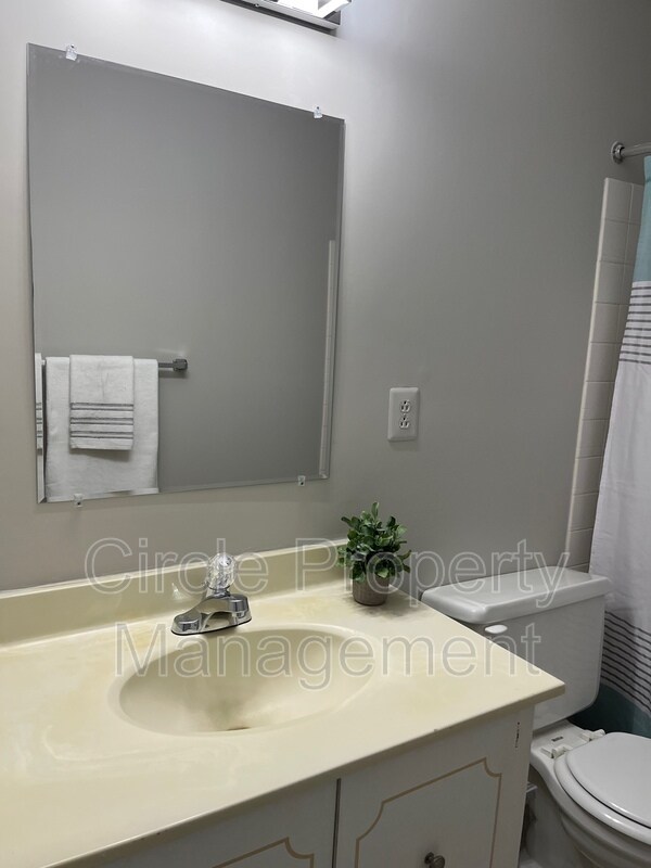 Foto del edificio - 616 15th St S