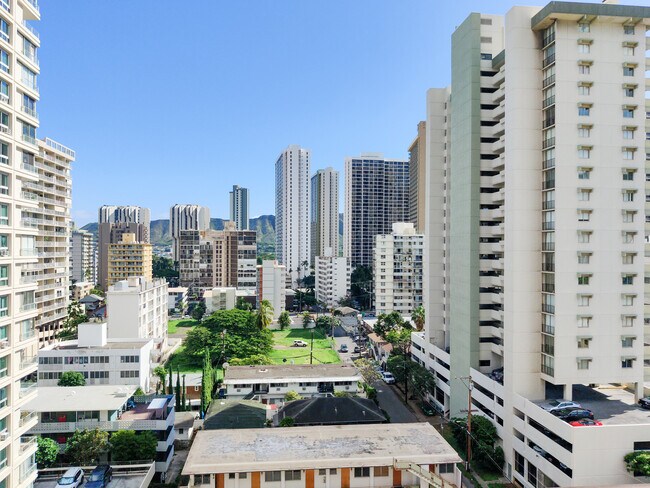 Foto del edificio - 2410 Cleghorn St