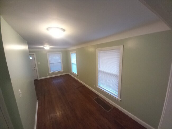 Foto del edificio - 24833 Bennett St