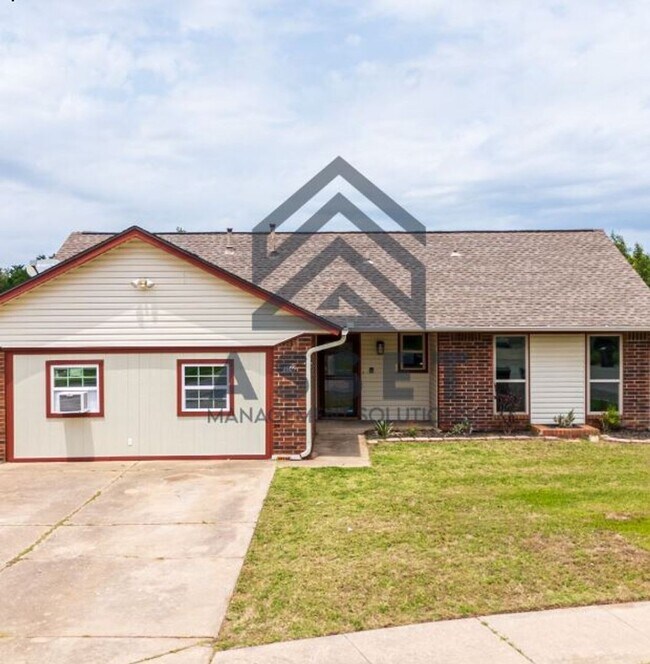 Building Photo - 1605 Blessing Ct