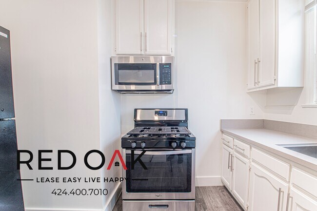 Foto del edificio - 121 N Kenmore Ave