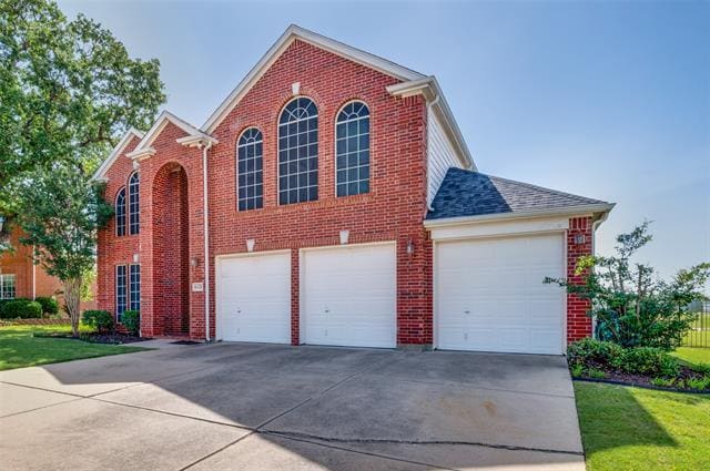 Building Photo - 6321 Pine Hills Ln