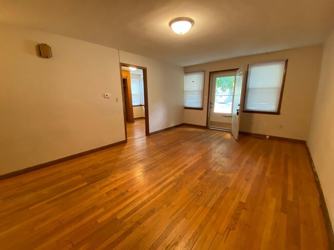 Foto del edificio - 824 W Harvard St