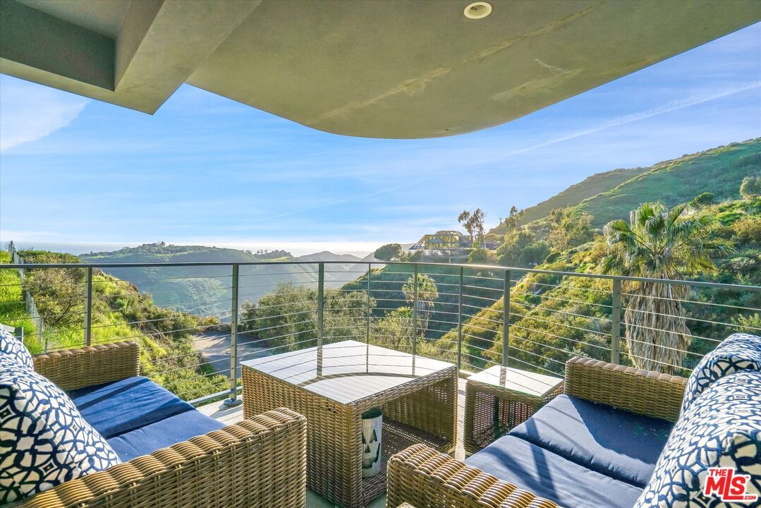 Foto principal - 3004 Sequit Dr
