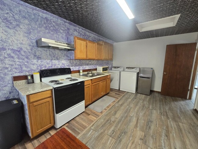 Building Photo - In Law Apartment in Scenic Willow Creek!