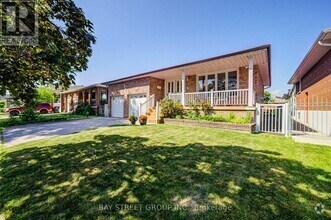 Building Photo - 38 Leafield Dr