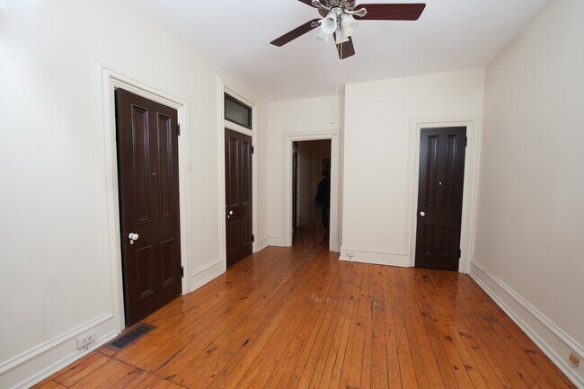 Building Photo - 907 Allegheny St