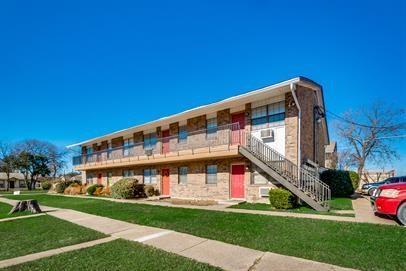 Building Photo - 104 N 11th St
