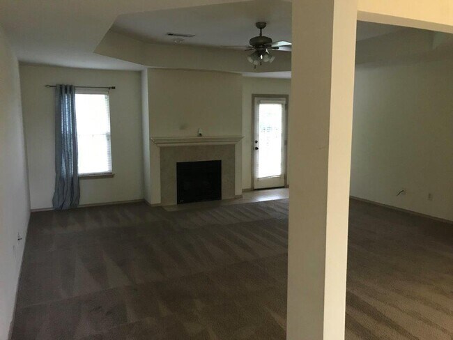 Foto del edificio - 2703 SW Huron Ct