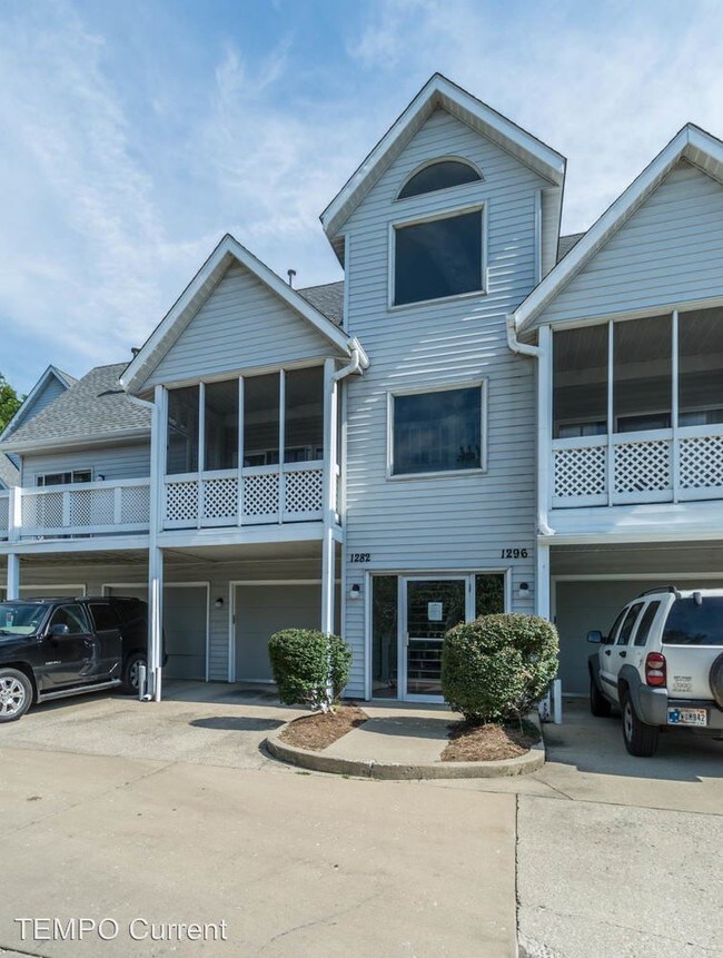 1 Bedroom Apartments Bloomington In Search your favorite