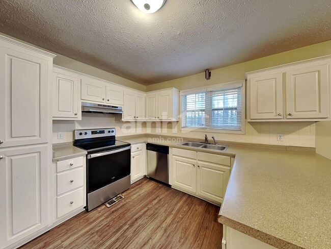 Foto del edificio - 445 Allens Landing Ct