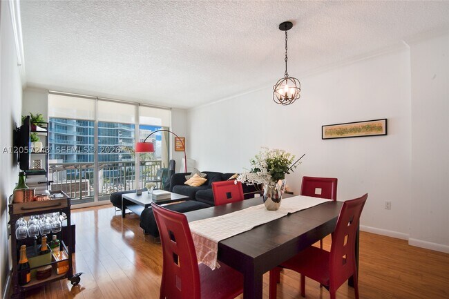 Foto del edificio - 2000 N Bayshore Dr