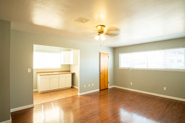 Building Photo - 39466 Blue Fin Way