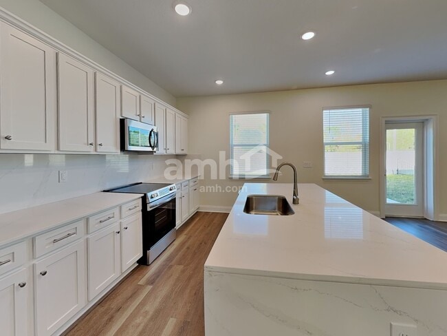 Building Photo - 2508 Feather Crst Dr