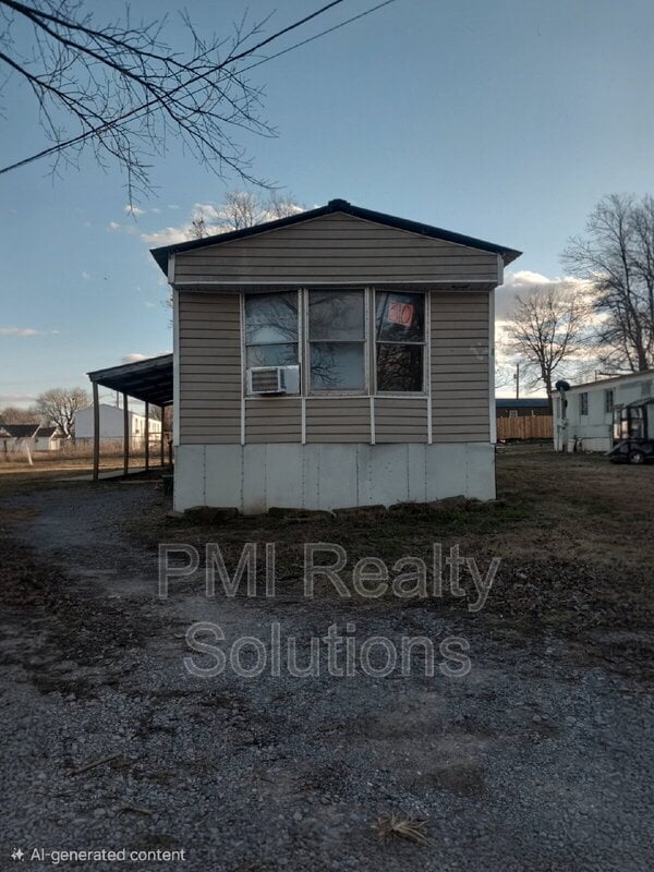 Building Photo - 310 Elberta Ave