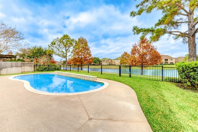 Building Photo - 14430 Daly Dr