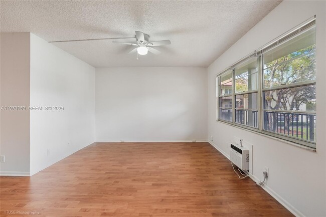 Foto del edificio - 13500 SW 1st St