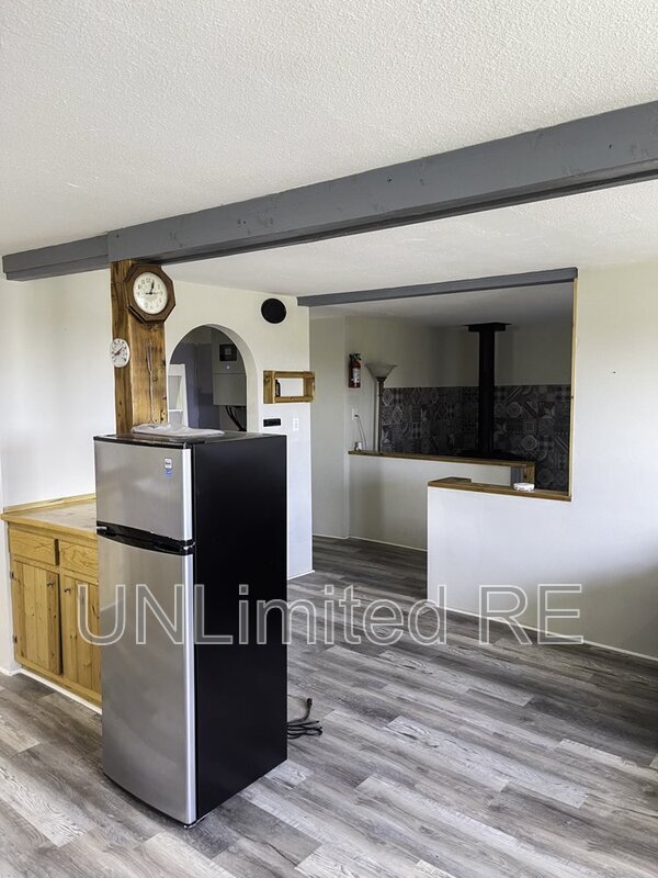 Photo - 69 Leupp Rd House