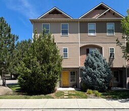 Building Photo - 8861 W Pine Valley Ln