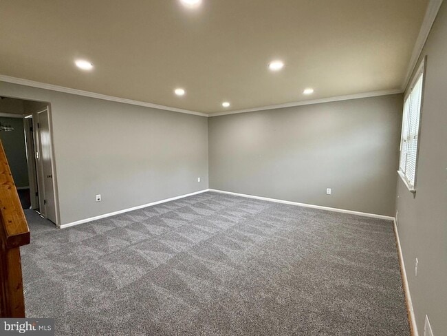 Building Photo - 6526 Beechwood Dr