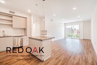 Building Photo - 453 S Kenmore Ave