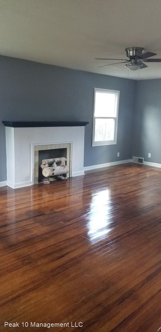 Building Photo - 3 br, 2 bath House - 2403 E Wilma St