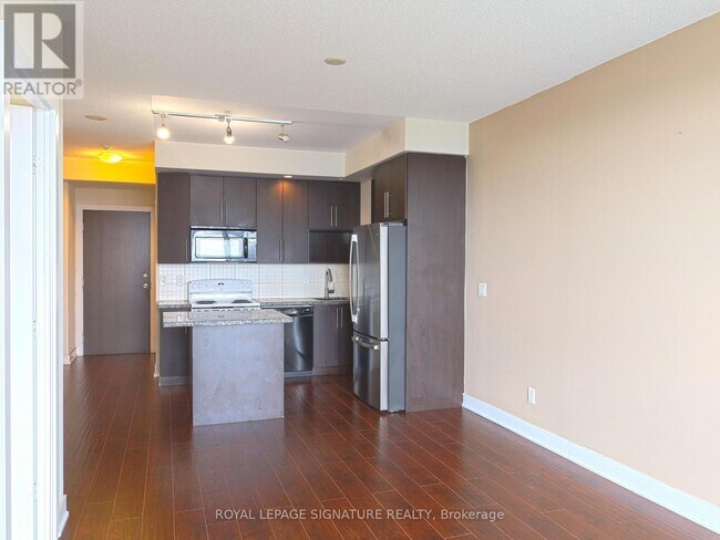 Photo du bâtiment - 28 Linden St