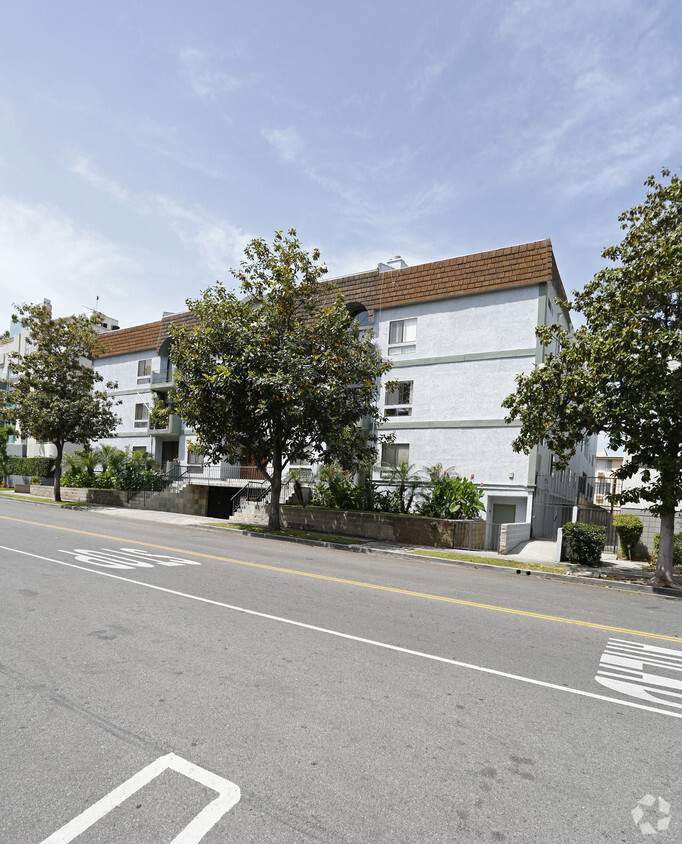 Building Photo - 431 S Kingsley Dr